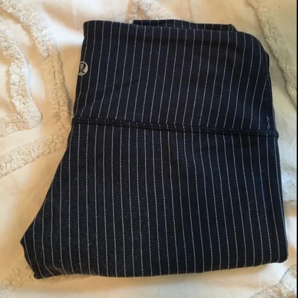 Lululemon Leggings - Picture 2 of 4